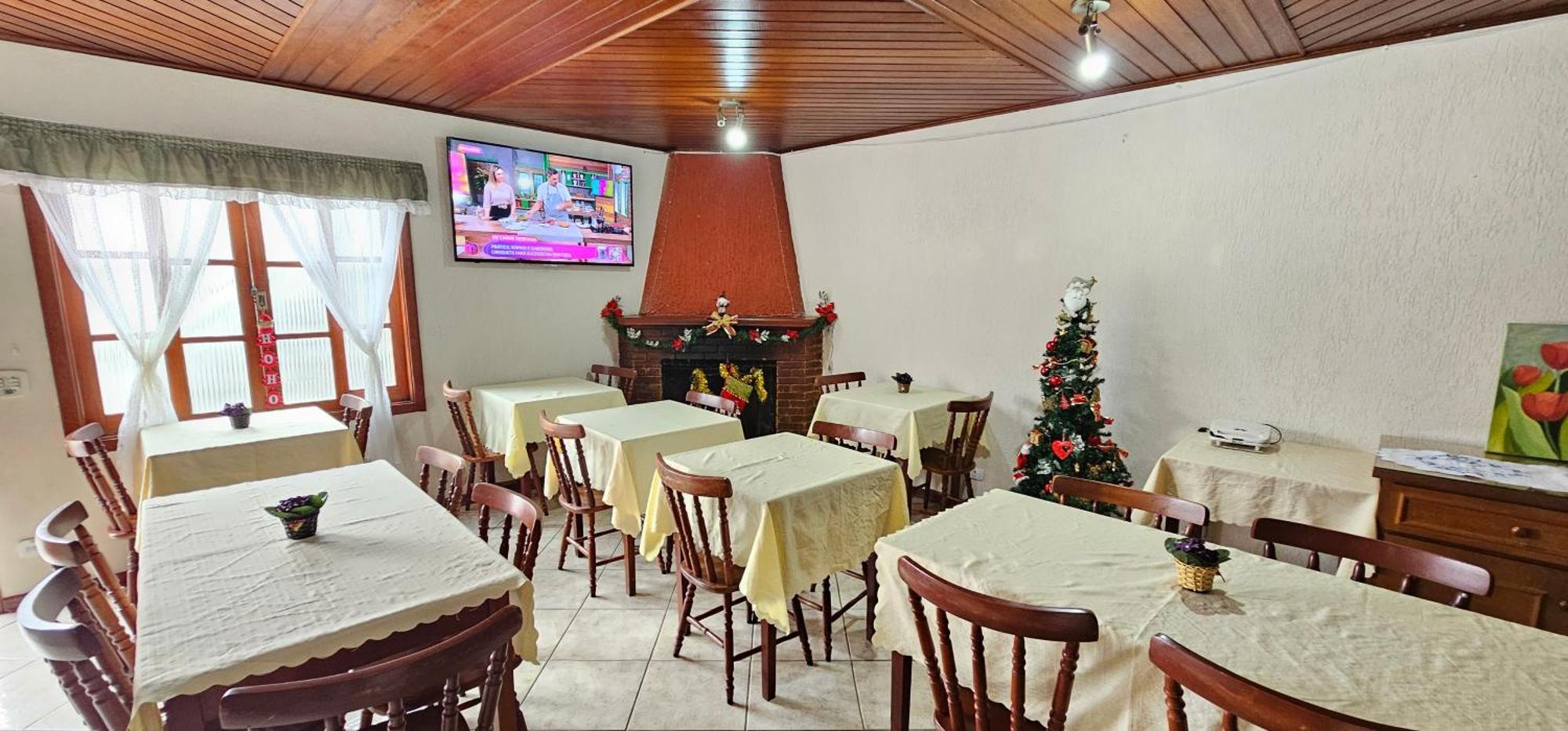 D' Paula Hotel